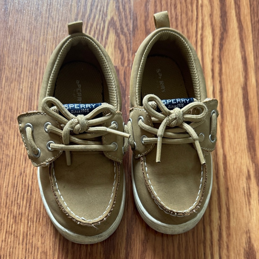 Sperry Kids Boat Shoe, size 10